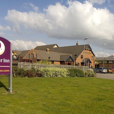 Premier Inn Barnsley Wombwell Bagian luar foto