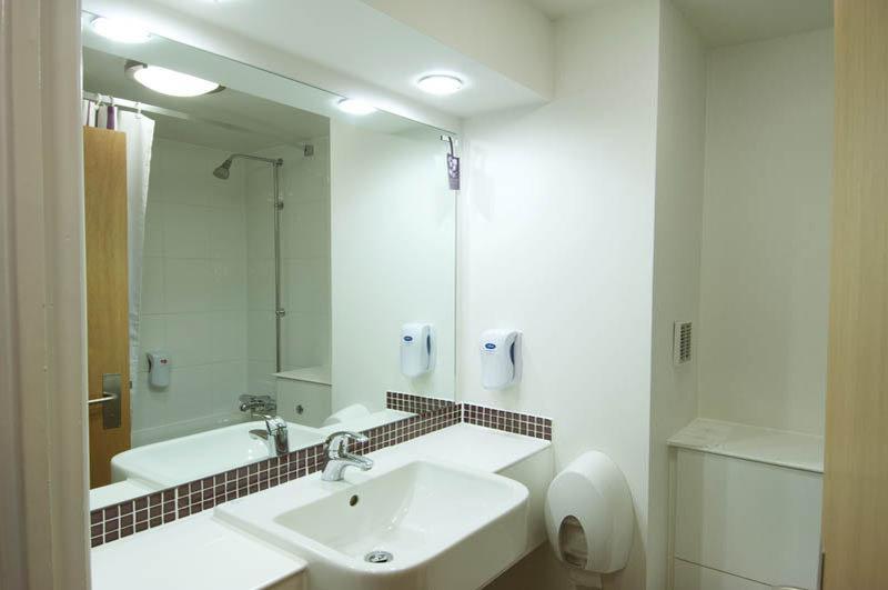 Premier Inn Barnsley Wombwell Bagian luar foto