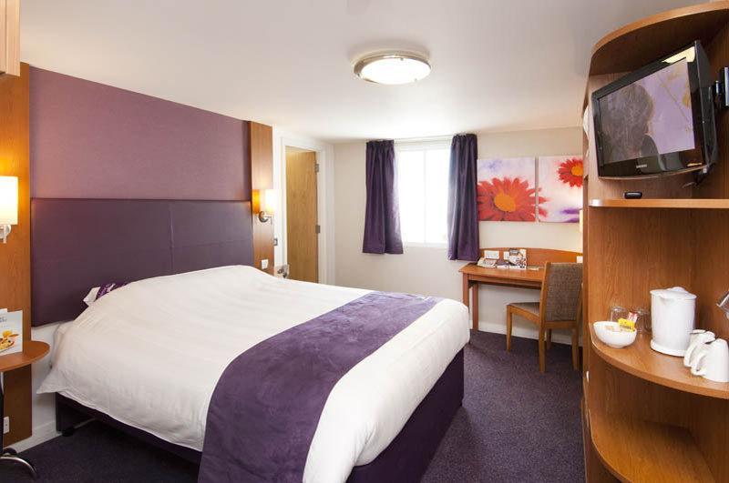 Premier Inn Barnsley Wombwell Bagian luar foto